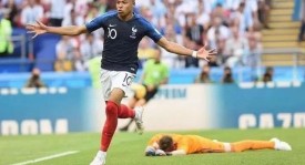 皇马六连胜领跑西甲积分榜：进球盛宴三将建功，球队默契显锋芒